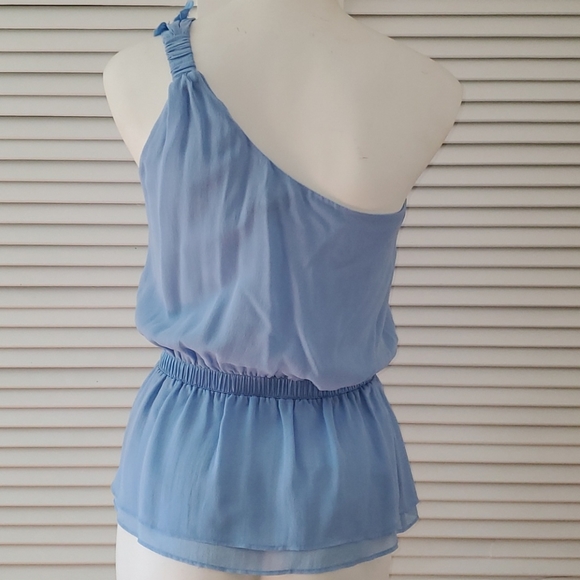 Top - Picture 4 of 6